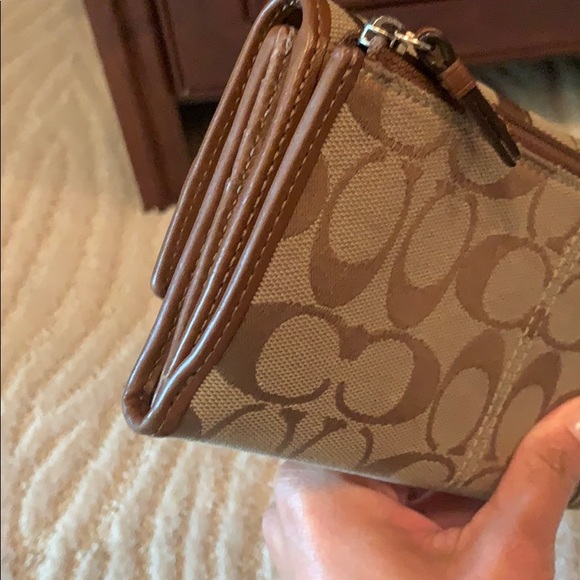 Coach Wallet - Picture 5 of 6